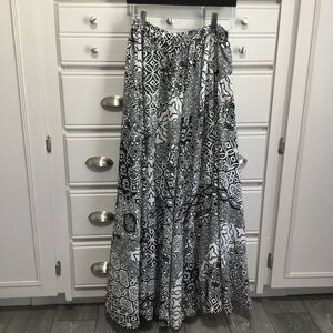 MAGIC Full Twirly Festival Maxi Skirt 2X Geometric Monochrome